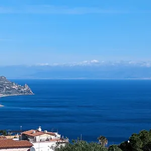 https://bb-al-civico-cinque.taorminaitalyhotels.com